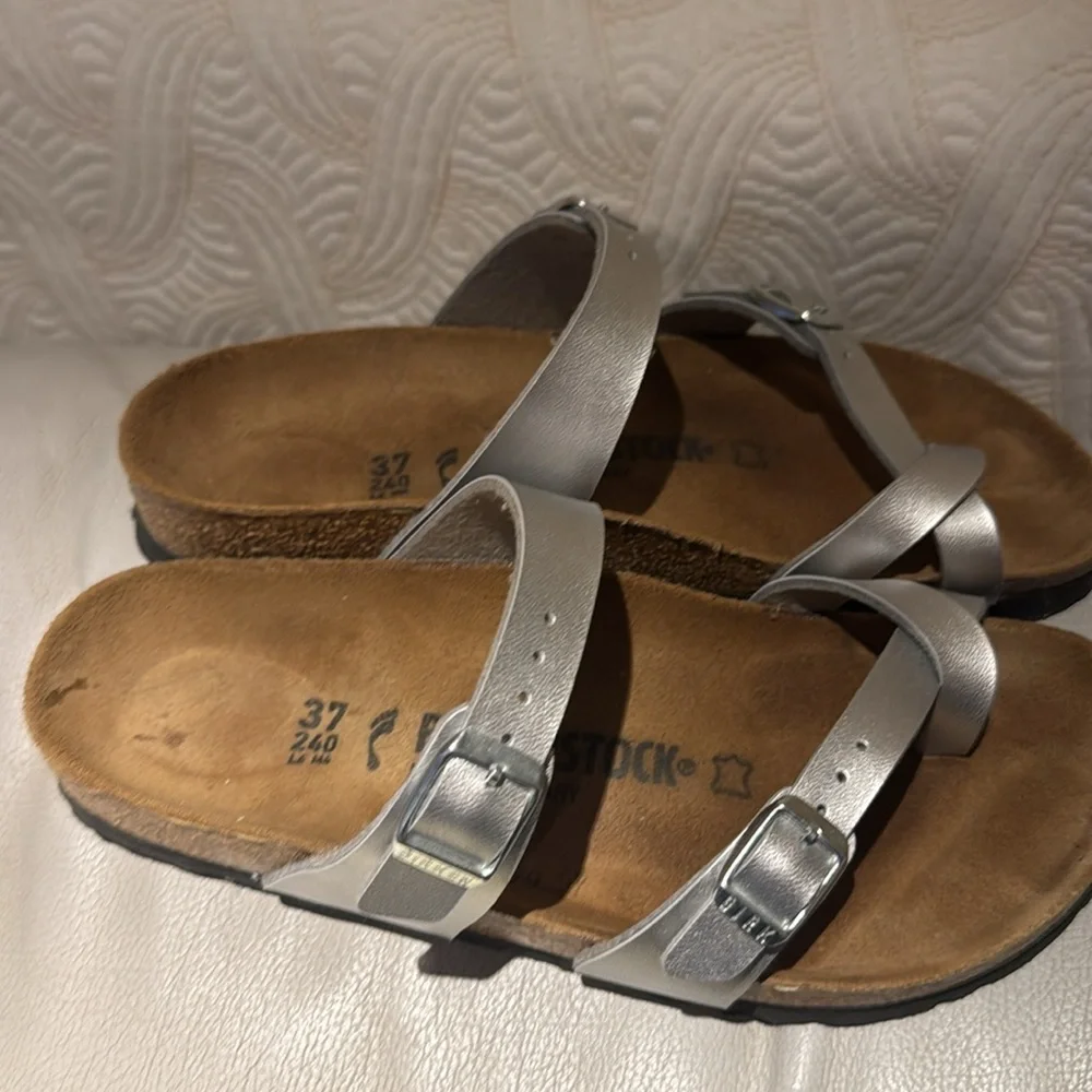 Birkenstock Mayari thong sandals size 37 in silverr - Picture 2 of 5